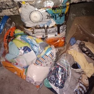 Baby girl cloths newborn to 9months. Like new